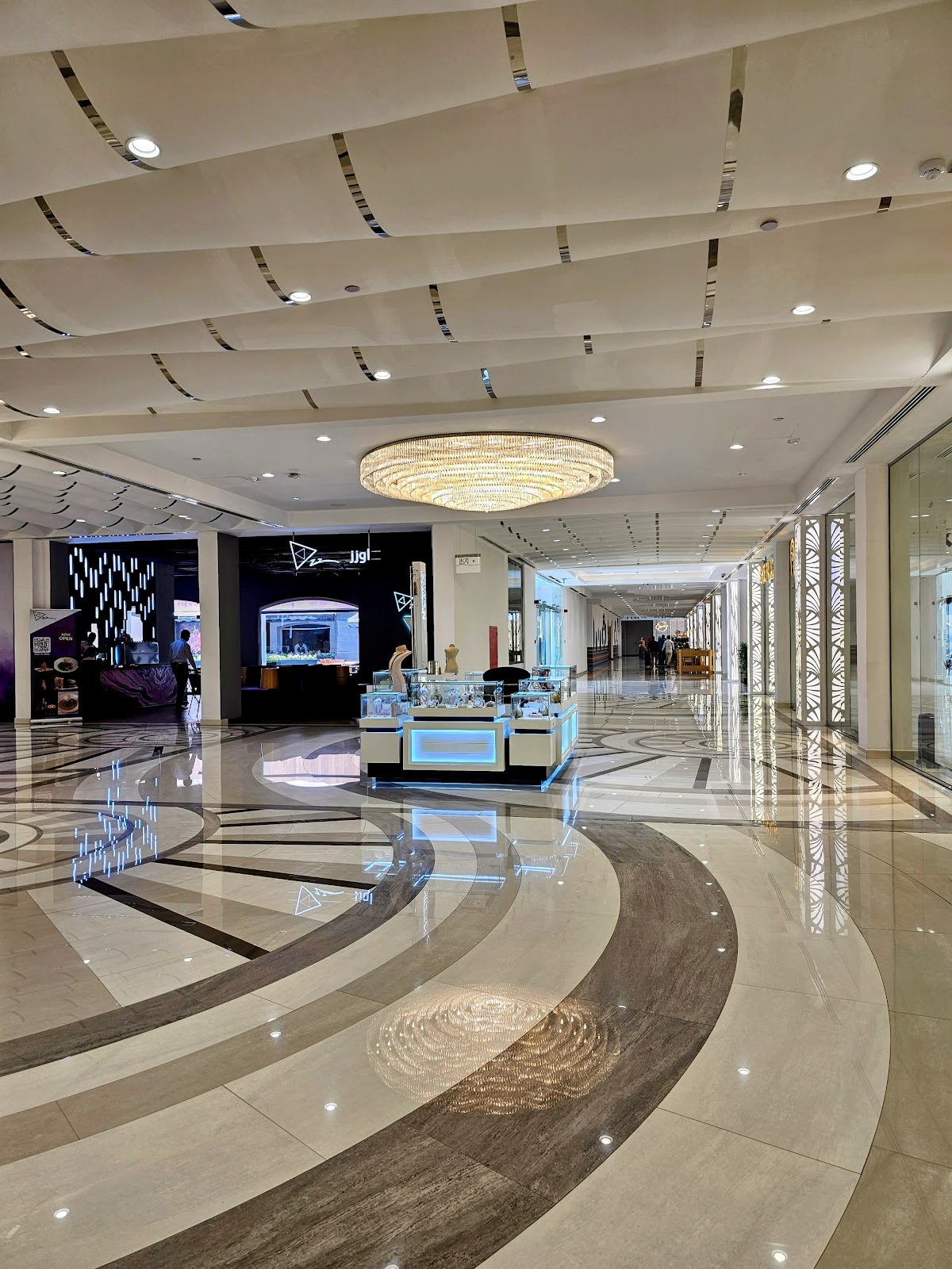 Boulevard Boutique Mall - Photo 4