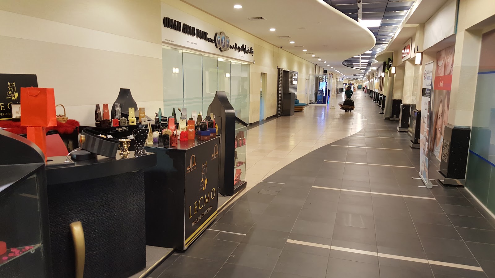 Boulevard Boutique Mall - Photo 5