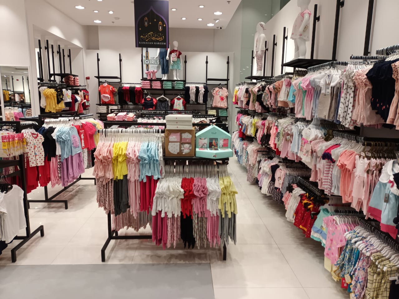 Muscat Grand Mall - Photo 6