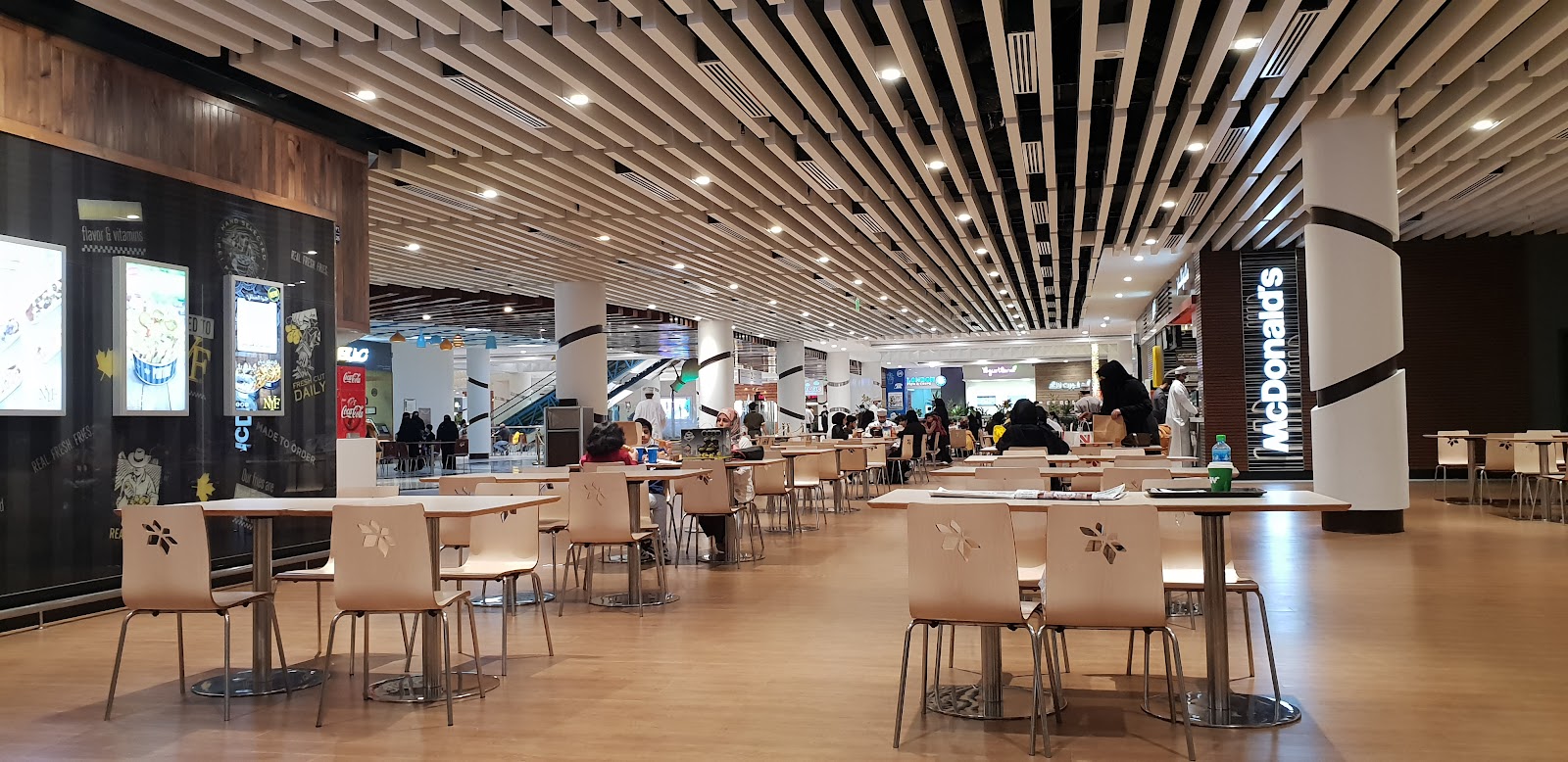 Oman Avenues Mall - Photo 3