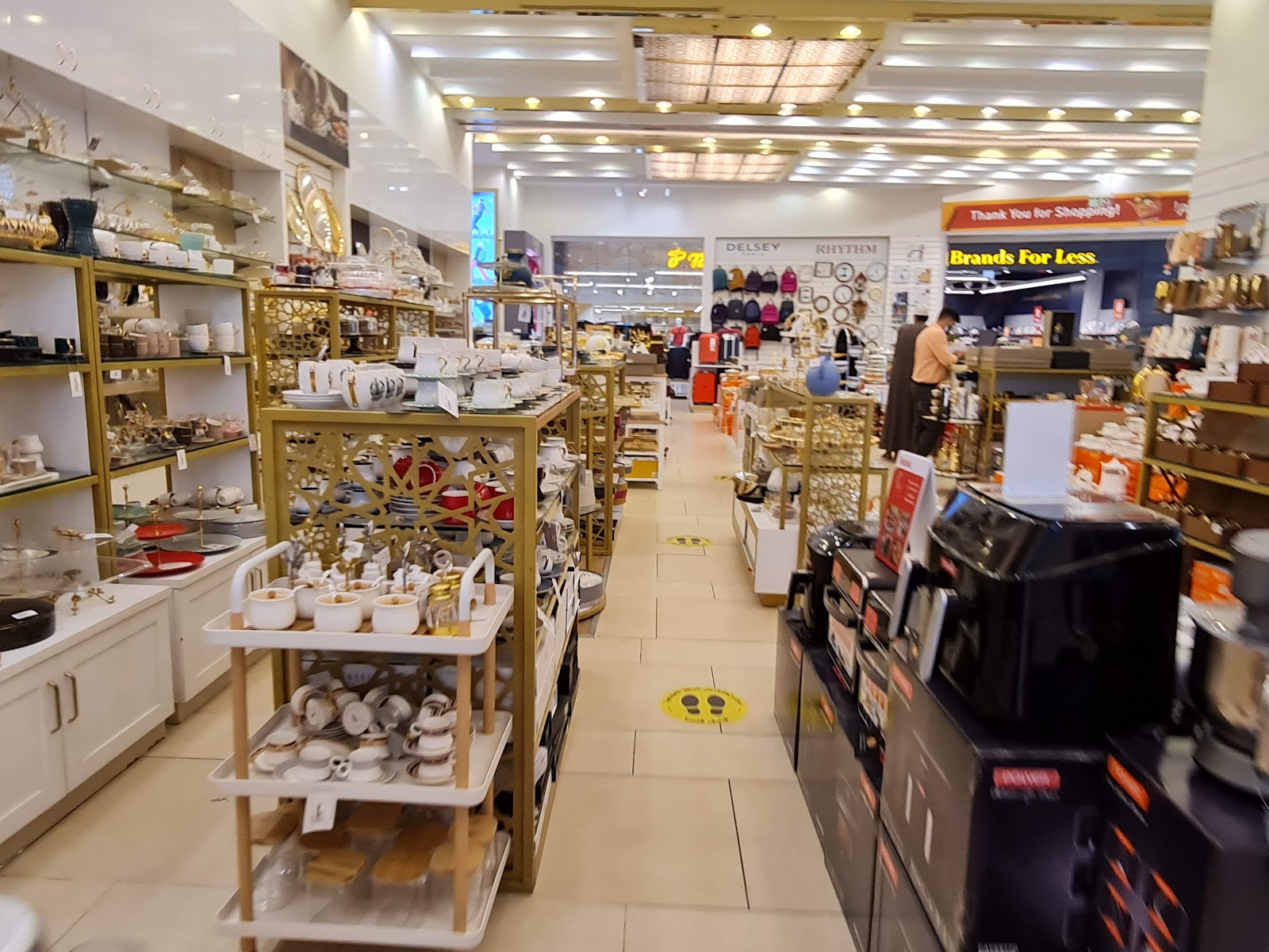 Oman Avenues Mall - Photo 6